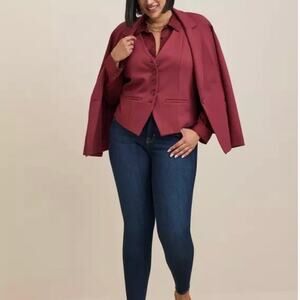 Torrid Sz 1 / 1X Studio Luxe Ponte Vest Maroon Burgundy Tailored Preppy Career